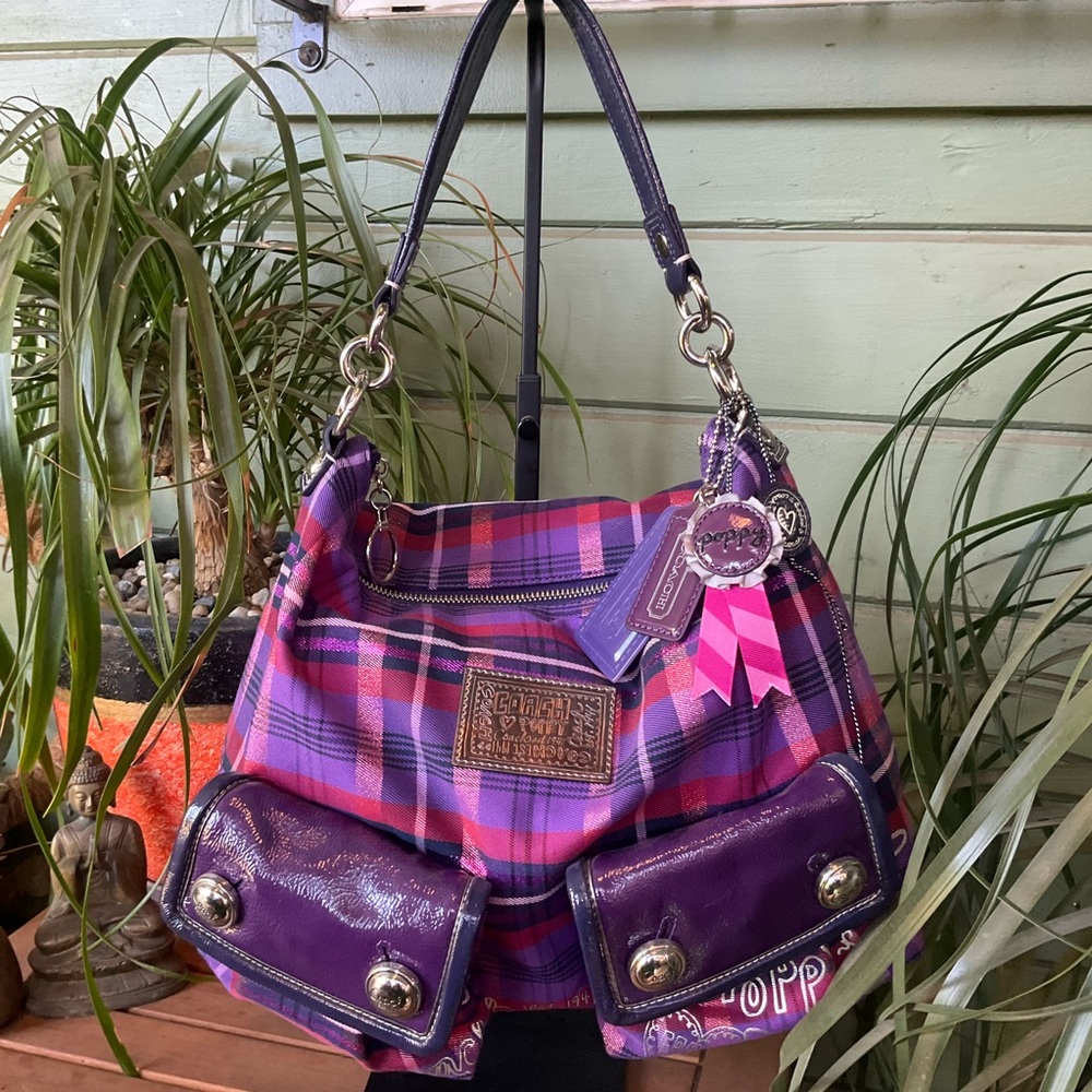 Coach Poppy Tartan hobo, 4 hang tags, like new, statement bag for vintage lovers
